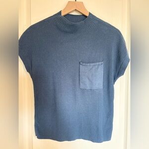 Womens Tribal shirt sleeve sweater/shirt size small